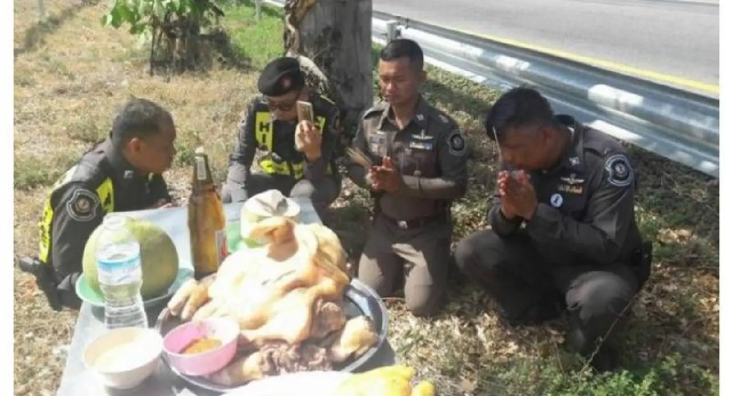 ‘Spirited’ attempt by Phitsanulok police to reduce road accidents ‘Spirited’ attempt by Phitsanulok police to reduce road accidents