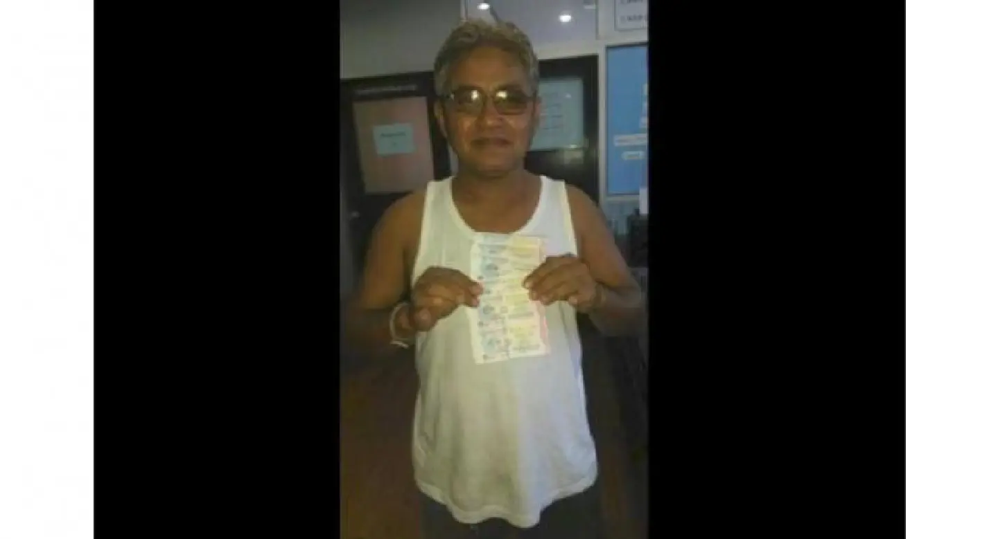 Samui Taxi driver wins 30 million baht lottery Samui Taxi driver wins 30 million baht lottery