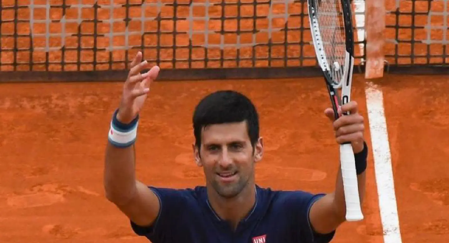 Djokovic through in Monte Carlo after Simon scare Djokovic through in Monte Carlo after Simon scare