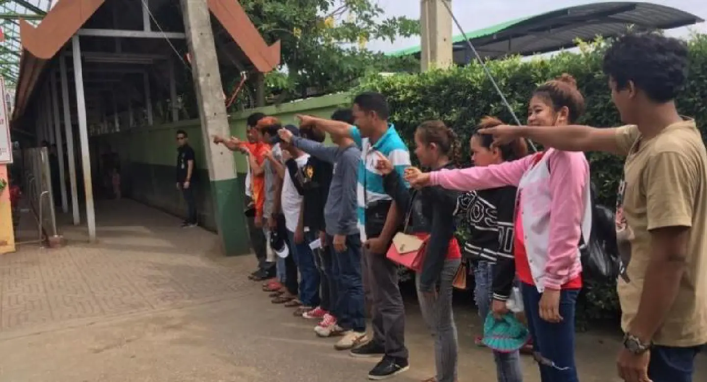 11 Cambodian workers arrested for attempting to sneak into Thailand 11 Cambodian workers arrested for attempting to sneak into Thailand