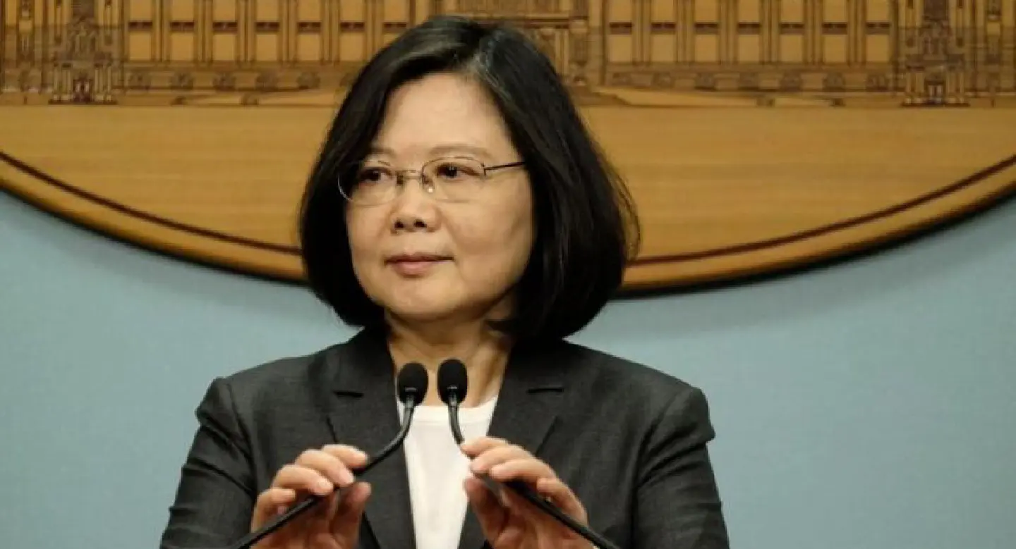 Taiwan leader calls for calm over pension reform chaos Taiwan leader calls for calm over pension reform chaos