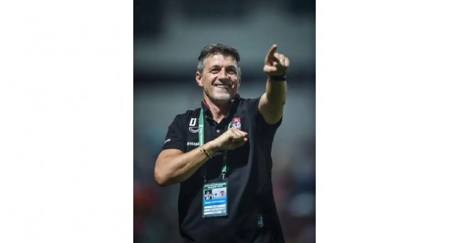 Applications for national football coach to be accepted until Monday Applications for national football coach to be accepted until Monday