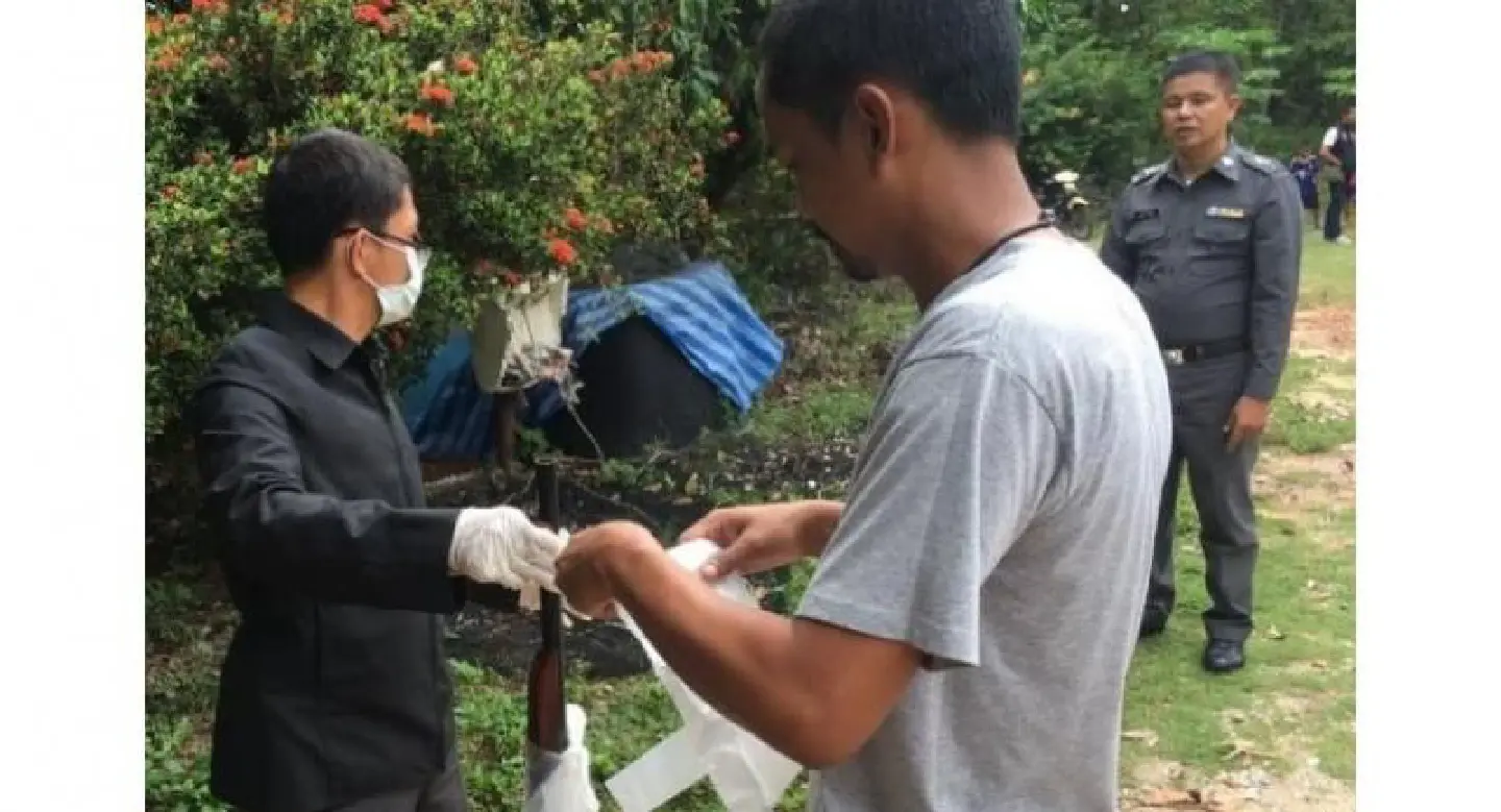 'Mentally ill' Phuket man blows half his head off 'Mentally ill' Phuket man blows half his head off