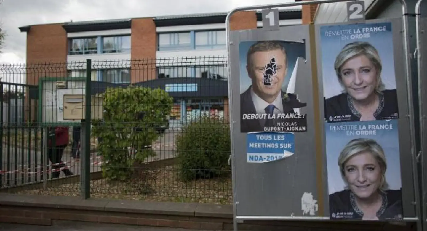 French expatriates vote ahead of knife-edge election French expatriates vote ahead of knife-edge election