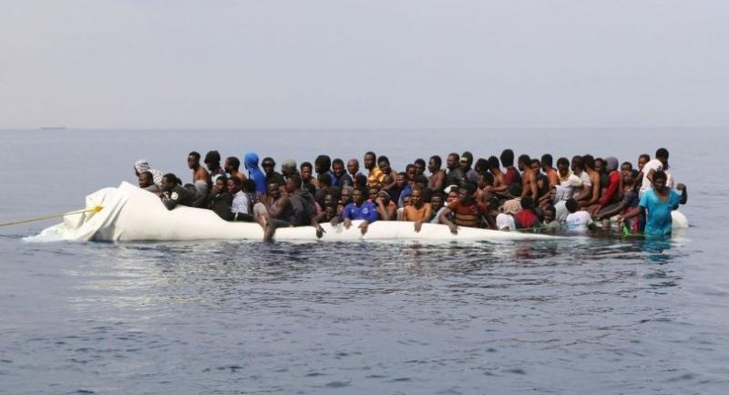 Italy prosecutor stirs migrant 'taxis' row with NGOs