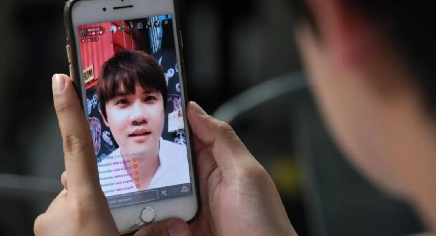 Live-streaming apps big in Singapore, region Live-streaming apps big in Singapore, region