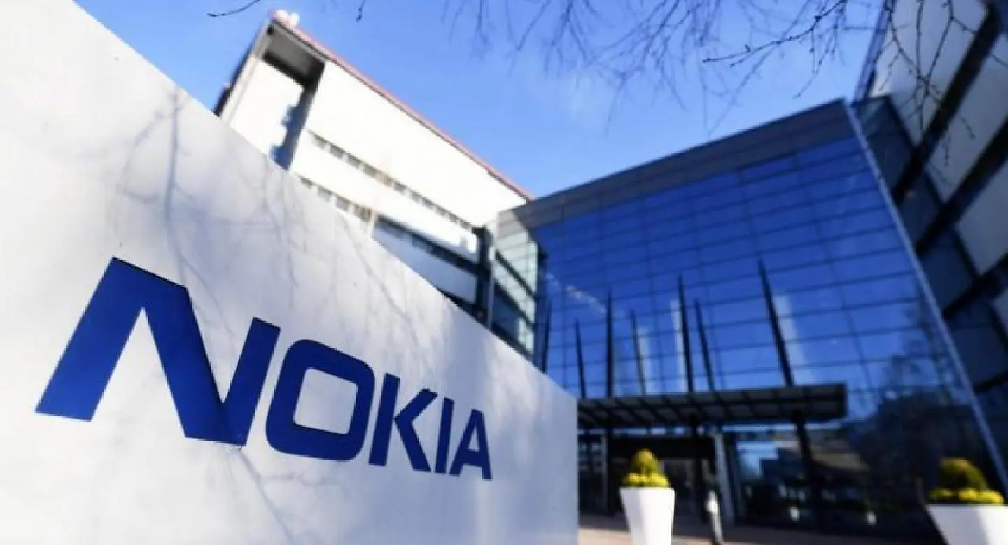 Nokia reports another loss as networks sag Nokia reports another loss as networks sag