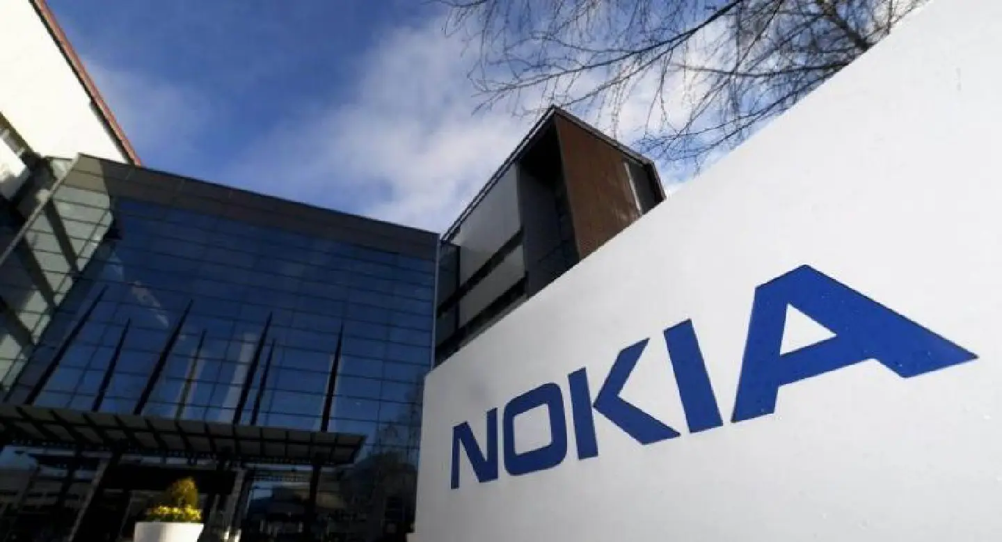 Nokia reports another loss as networks sag Nokia reports another loss as networks sag