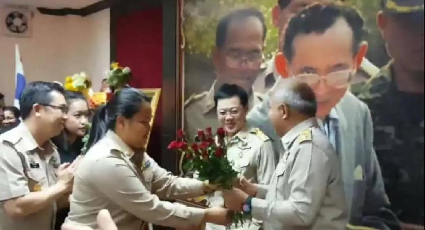 Mae Hong Son officials rally behind embattled governor Mae Hong Son officials rally behind embattled governor