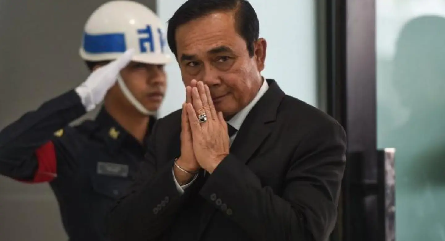 Thai PM arrives in PH for Asean Summit Thai PM arrives in PH for Asean Summit