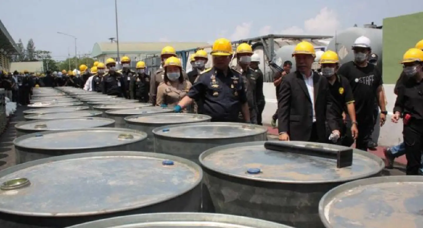 Drug-making chemicals for 250 million meth pills incinerated in Samut Prakan Drug-making chemicals for 250 million meth pills incinerated in Samut Prakan