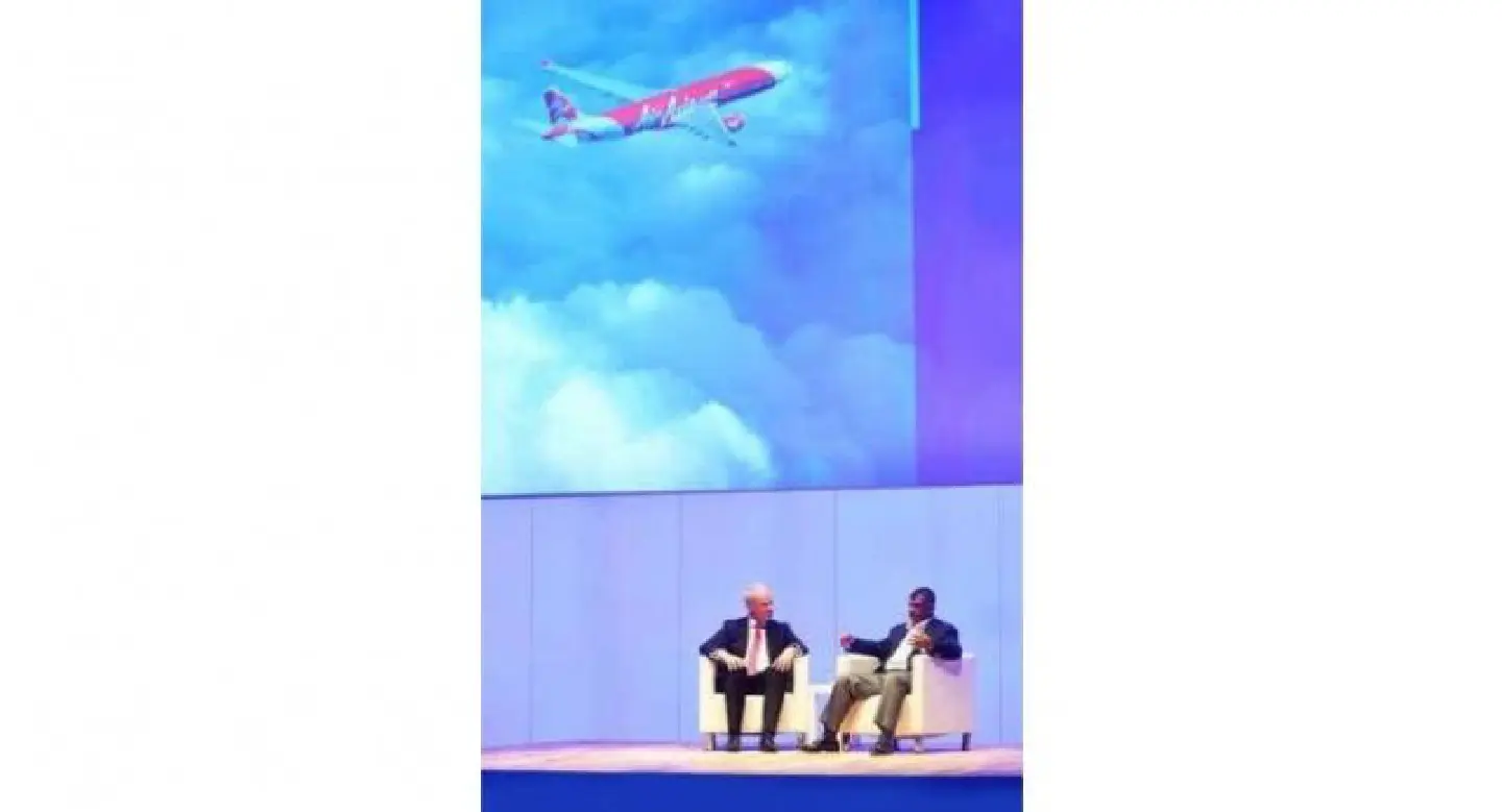 Fernandes urges open skies policy Fernandes urges open skies policy