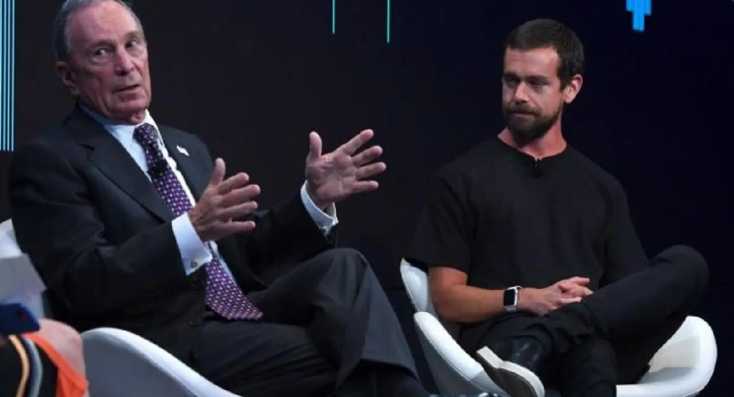 Twitter, Bloomberg team up for streaming news channel Twitter, Bloomberg team up for streaming news channel