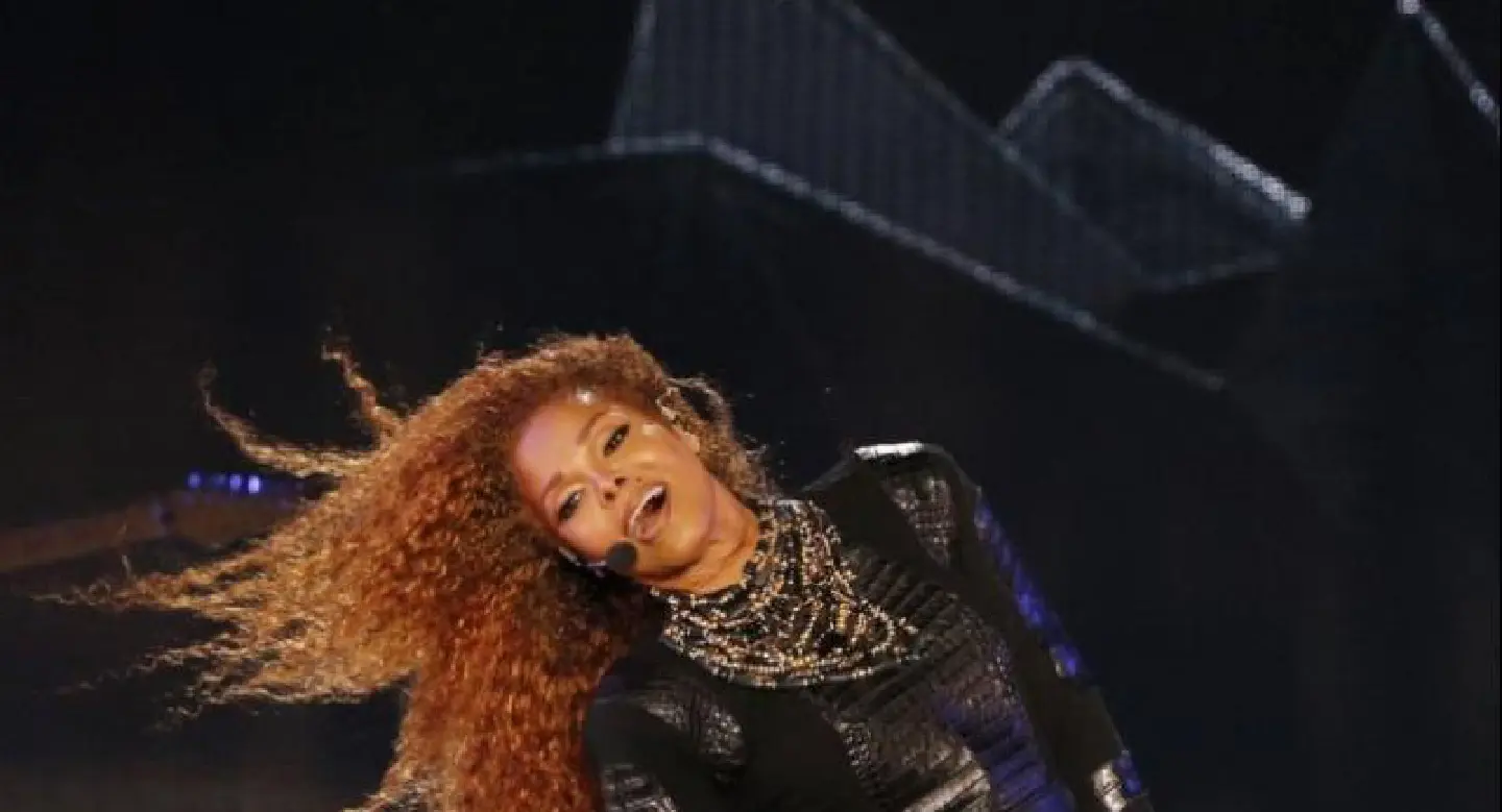 After child and separation, Janet Jackson resumes tour After child and separation, Janet Jackson resumes tour