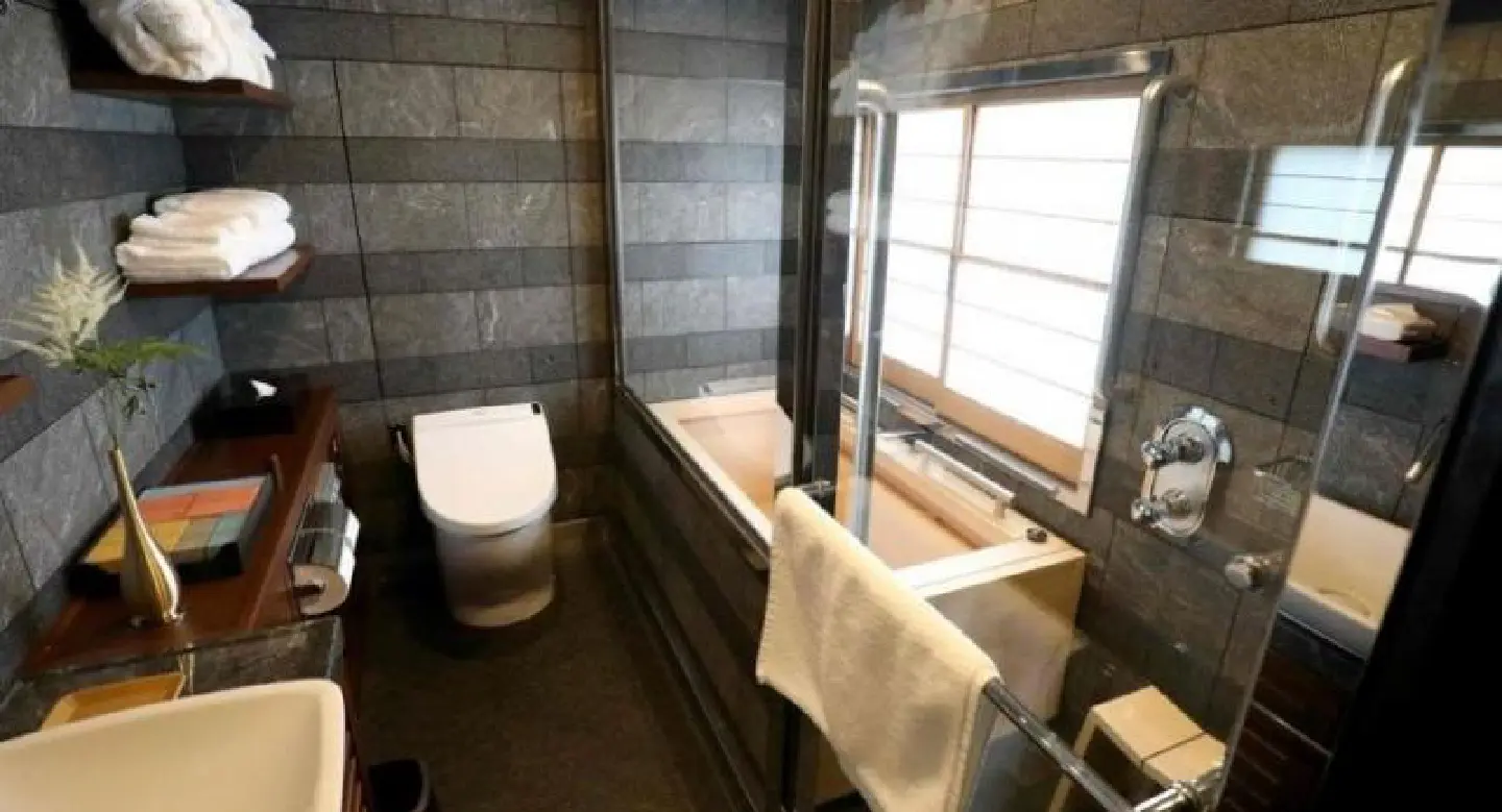 All aboard: luxury Japanese train has bath and fireplace All aboard: luxury Japanese train has bath and fireplace