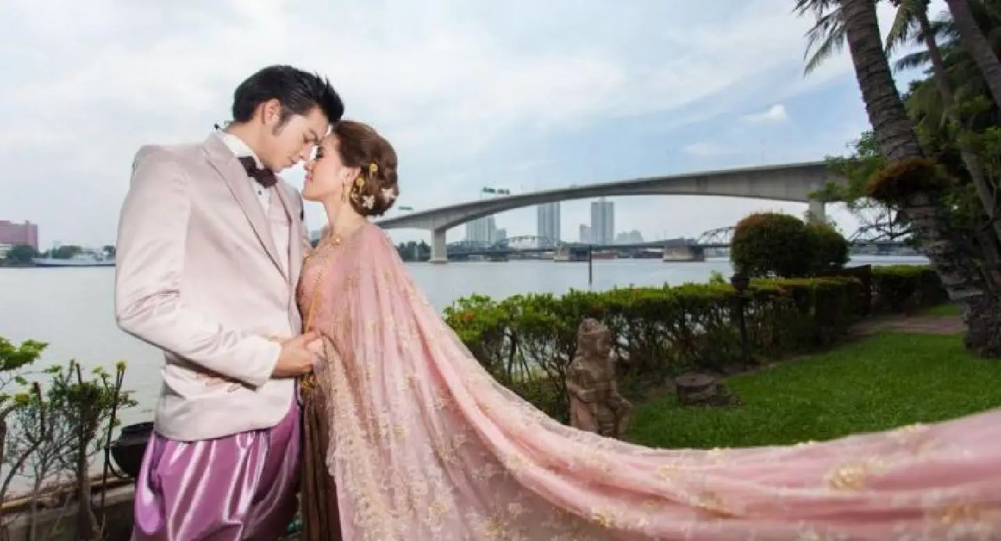Riverside weddings Riverside weddings