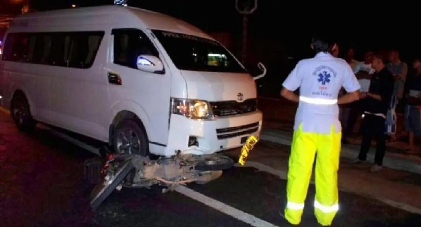 One dead in Phuket after fatal overtake attempt One dead in Phuket after fatal overtake attempt