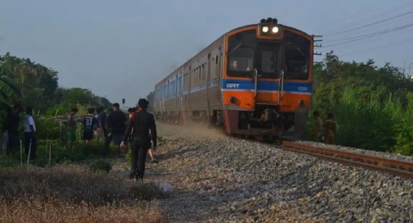 Man killed after jumping in front of train Man killed after jumping in front of train