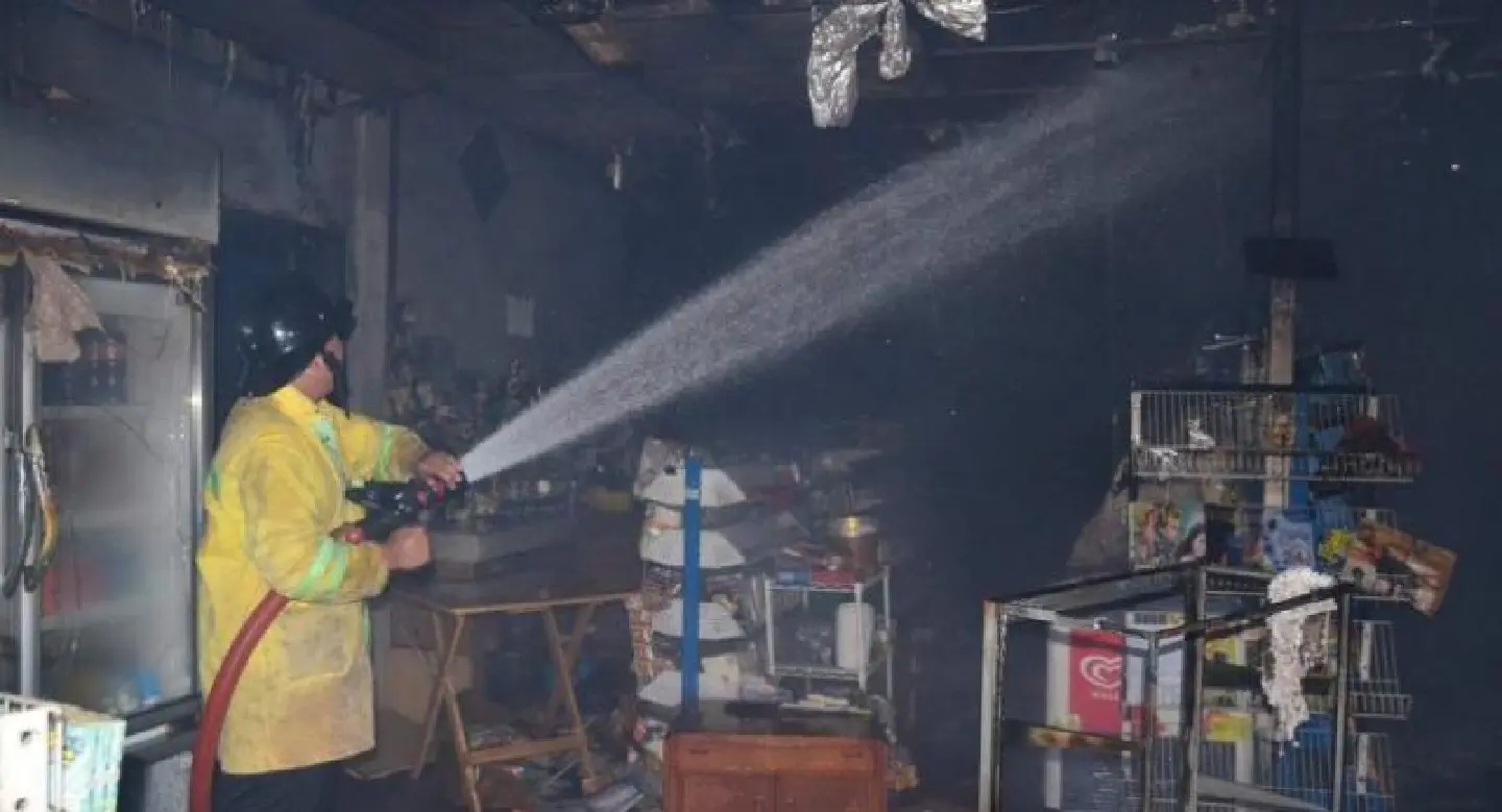 Book shop and house levelled by fire in Ubon Ratchathani Book shop and house levelled by fire in Ubon Ratchathani