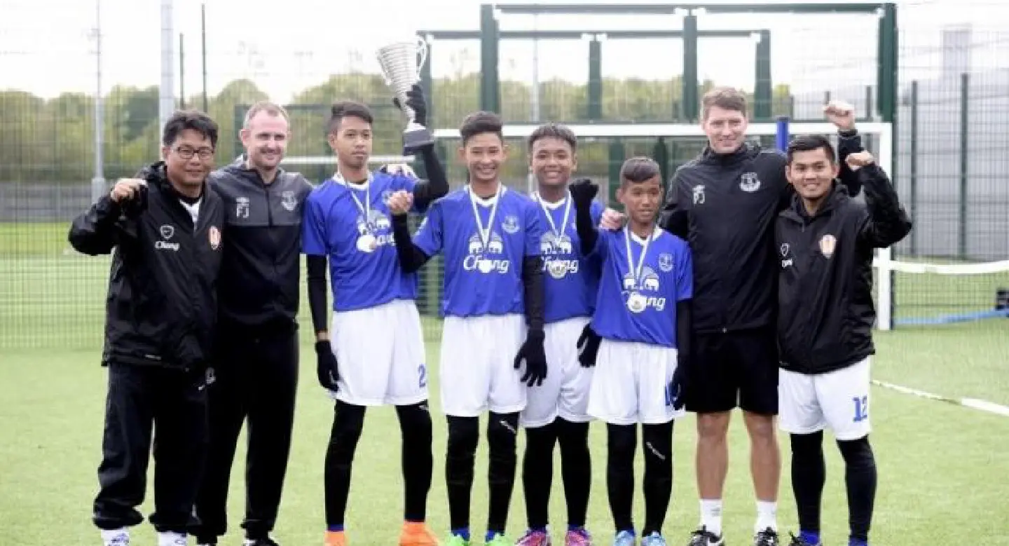 EVERTON EXTEND CHANG FRIENDSHIP WITH COMMUNITY PARTNERSHIP