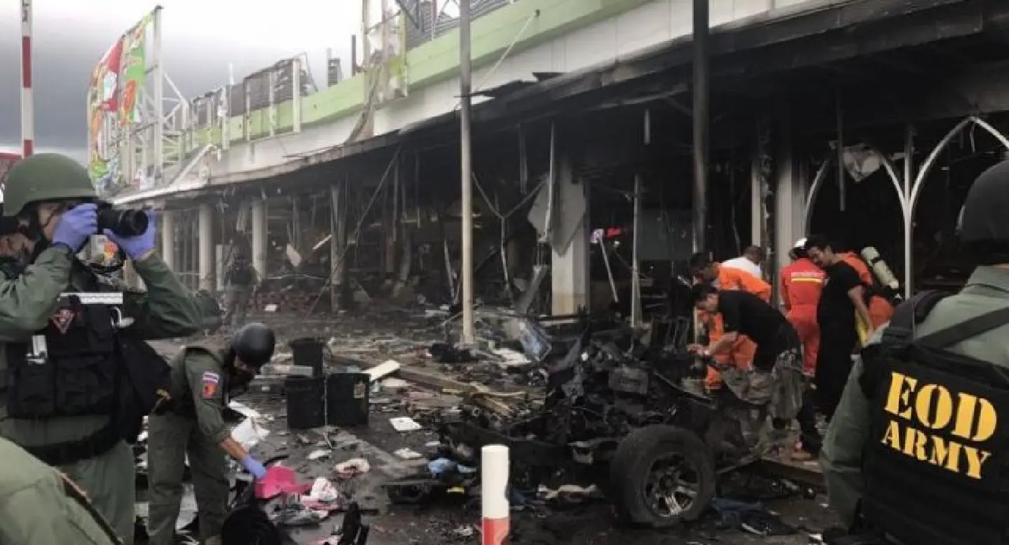 Pattani students warned away from crowds Pattani students warned away from crowds