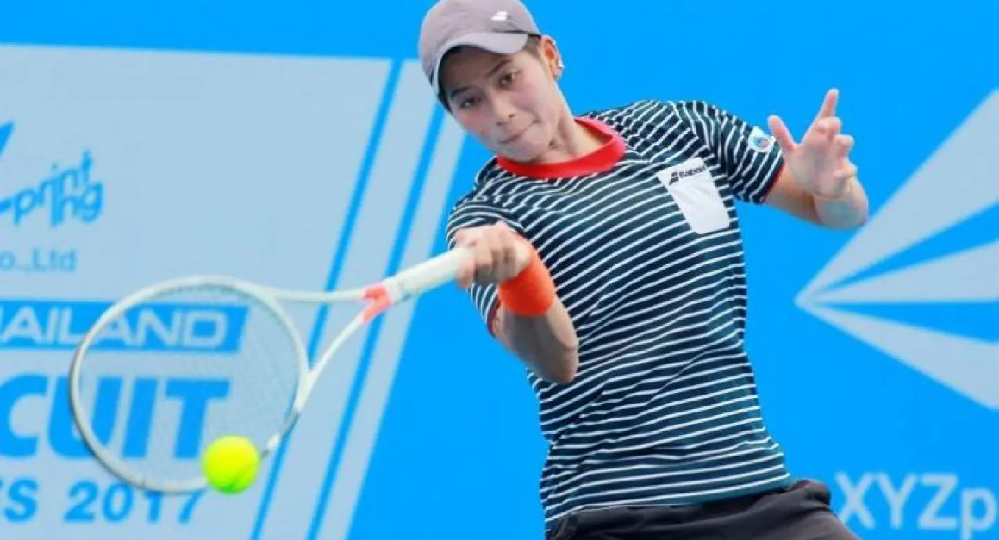 Peangtarn Plipuech returns a forehand to Margarita Lazareva of Russia. Peangtarn Plipuech returns a forehand to Margarita Lazareva of Russia.
