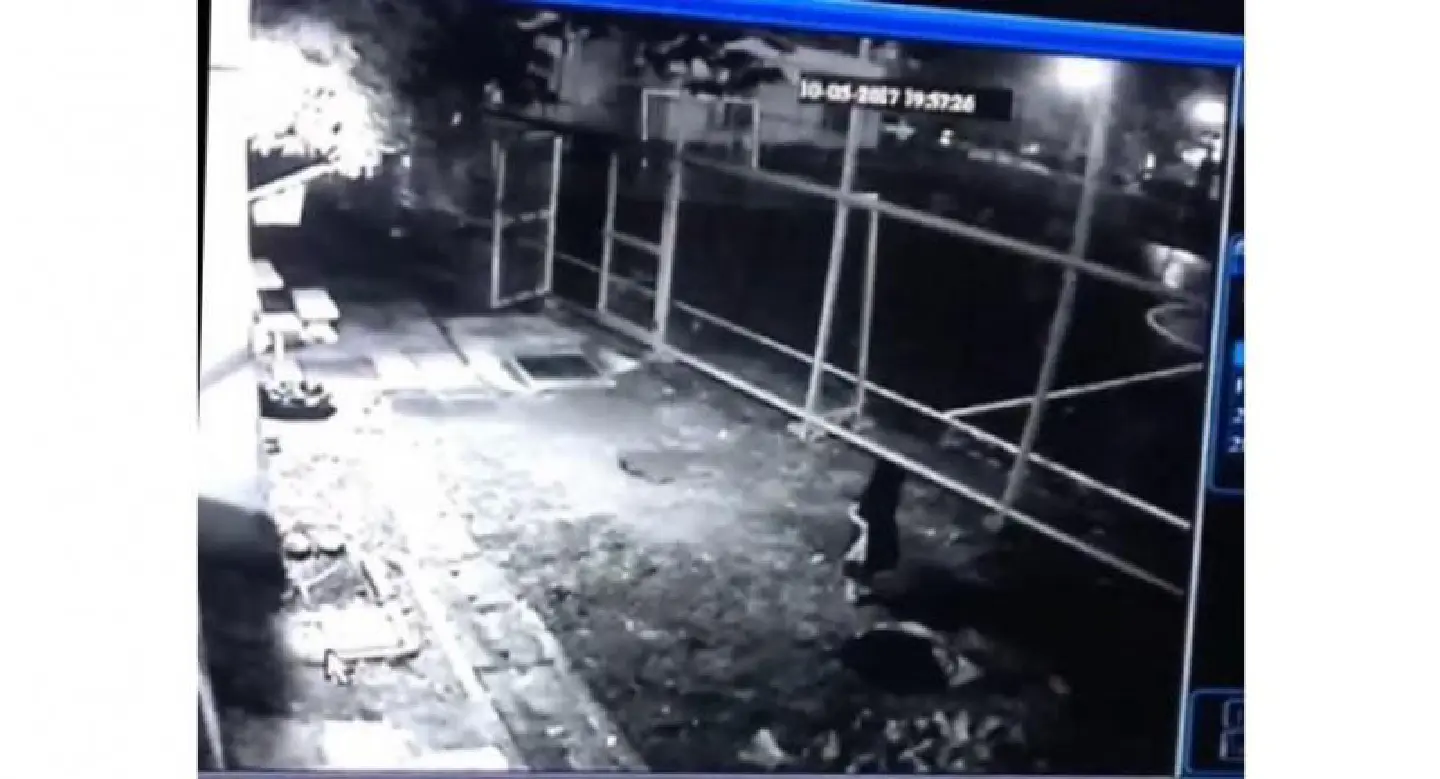 Girl, 4, dies after falling into manhole Girl, 4, dies after falling into manhole