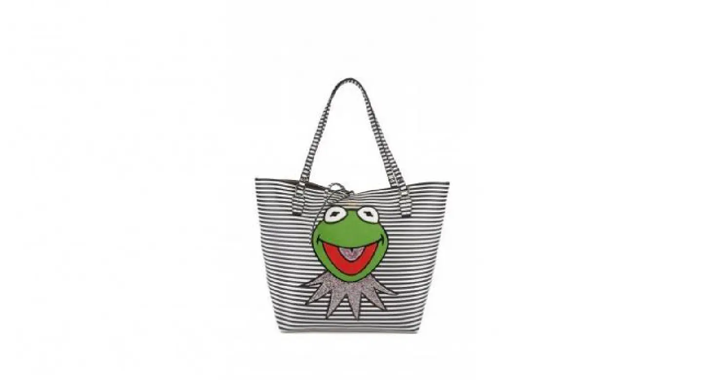 Shop for the ‘Essentiel’ Shop for the ‘Essentiel’