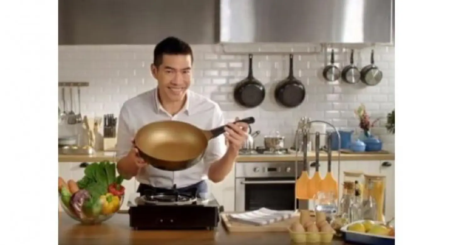 Korea King and presenter ‘Woody’ panned over ‘unethical’ sales campaign Korea King and presenter ‘Woody’ panned over ‘unethical’ sales campaign