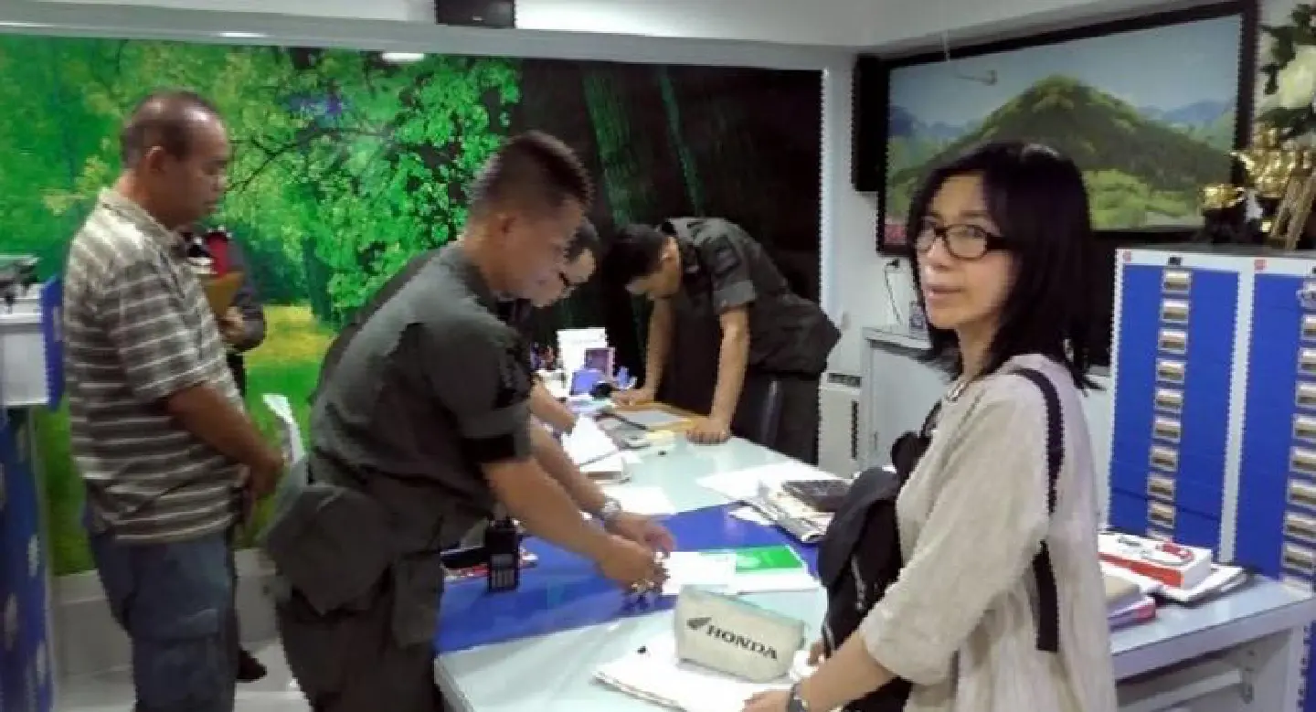 Accusations mount against alleged loan shark Accusations mount against alleged loan shark