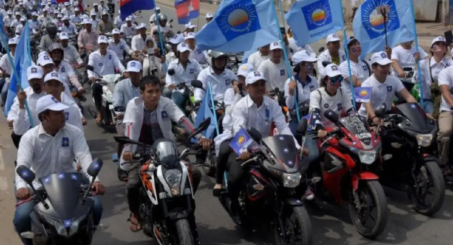 Tuk-tuks and flags as Cambodia opposition eyes bellwether local polls Tuk-tuks and flags as Cambodia opposition eyes bellwether local polls