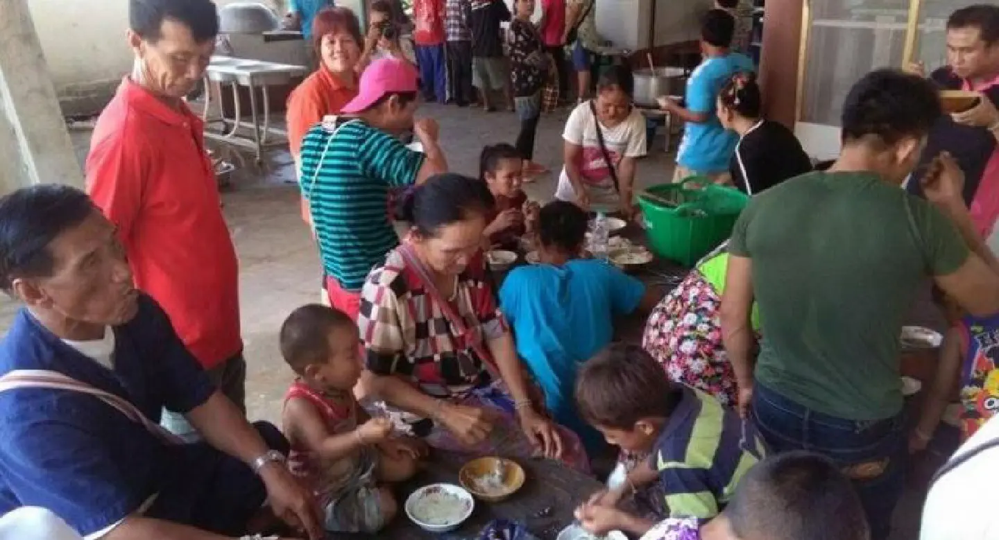 Temple saves the day after 50 migrant hill tribe workers denied wages in municipality project Temple saves the day after 50 migrant hill tribe workers denied wages in municipality project