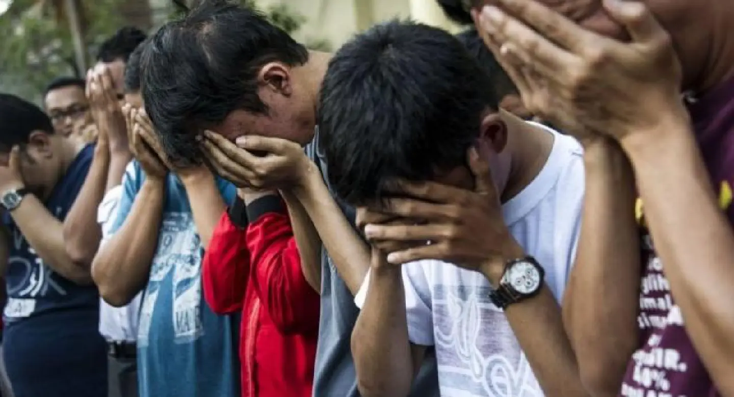 Indonesian police make mass arrests over 'gay party' Indonesian police make mass arrests over 'gay party'