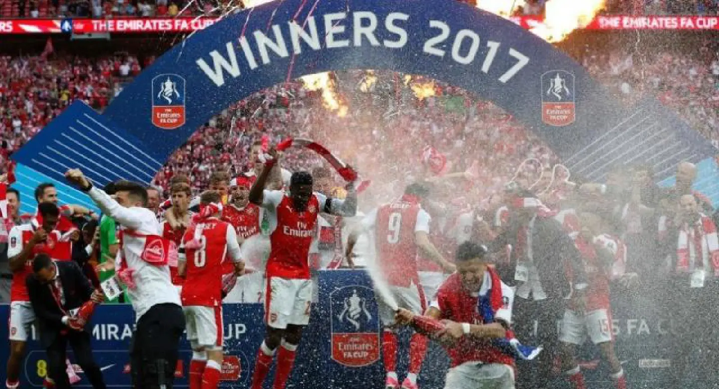 Mertesacker returns to inspire Arsenal's cup glory Mertesacker returns to inspire Arsenal's cup glory