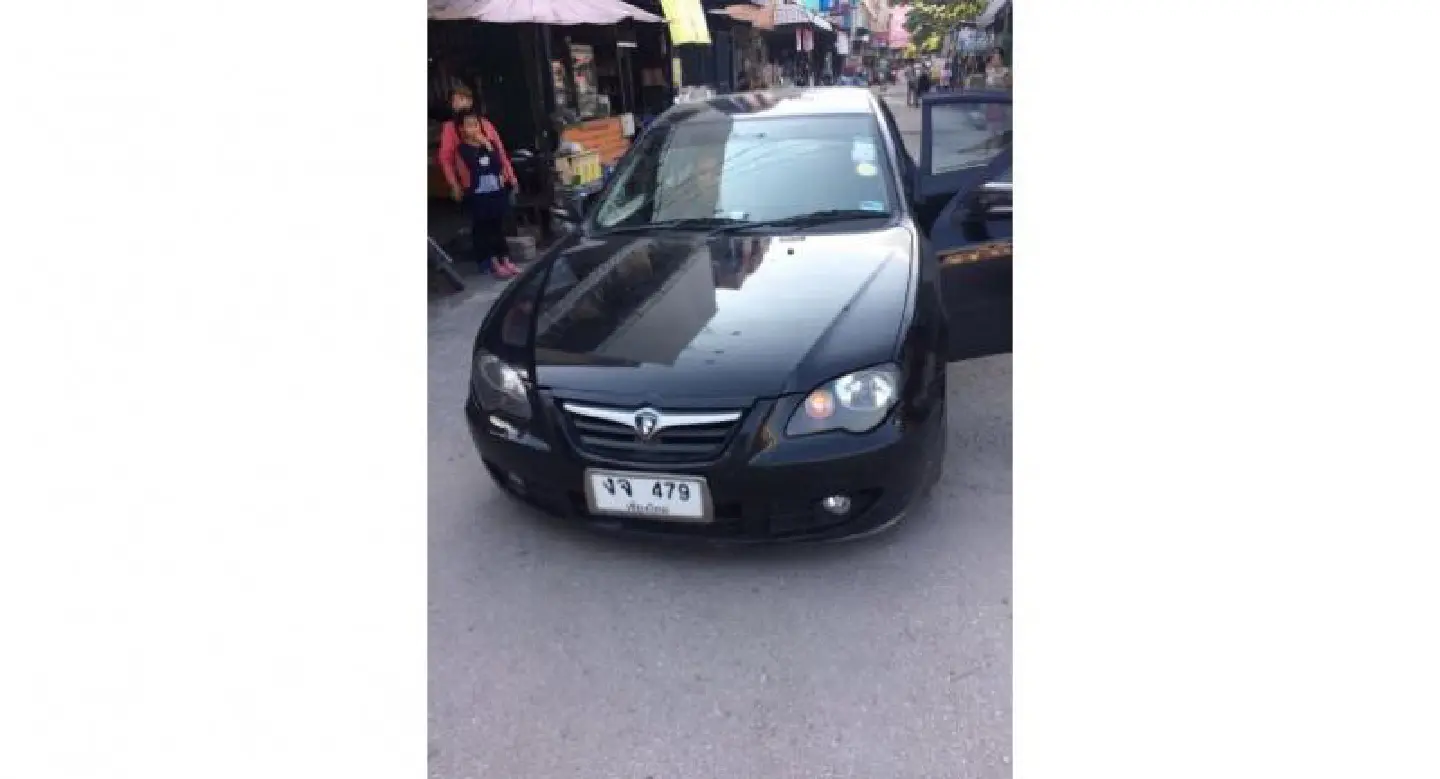 Police to take action against Uber driver and songtaew drivers who intimidated him Police to take action against Uber driver and songtaew drivers who intimidated him