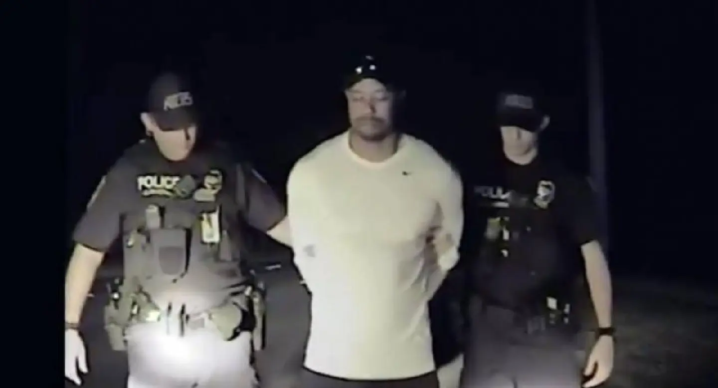 Police video shows unsteady, slurring Woods Police video shows unsteady, slurring Woods