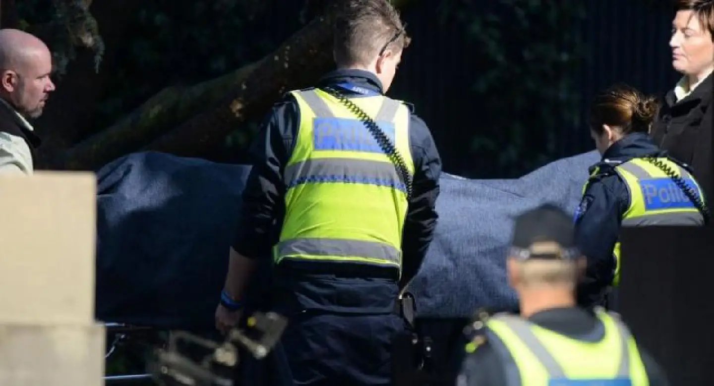 Police treat 'cowardly' Melbourne siege as terrorism Police treat 'cowardly' Melbourne siege as terrorism