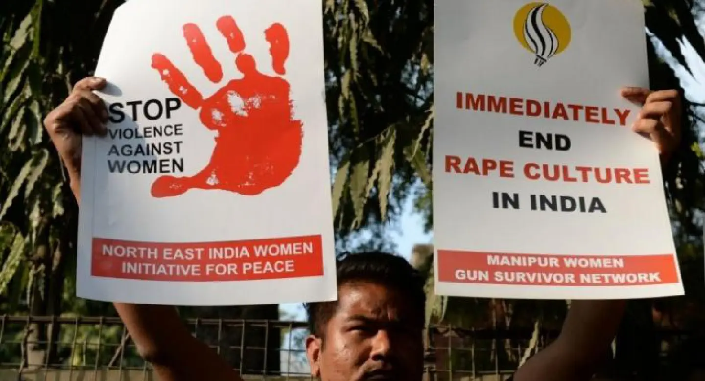 Indian baby dies after 'rapists' throw her from rickshaw Indian baby dies after 'rapists' throw her from rickshaw