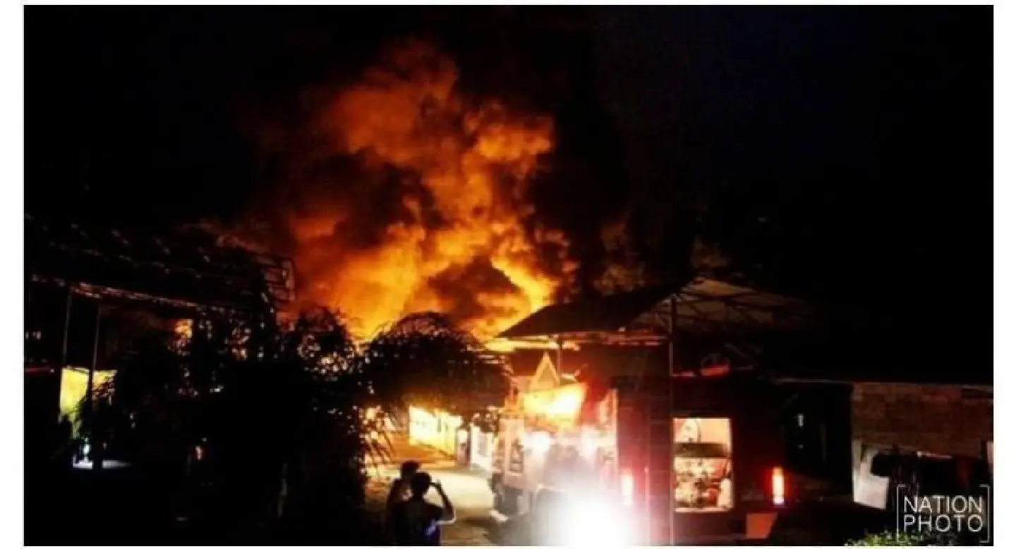Massive fire hits rubber factory in Trang Massive fire hits rubber factory in Trang