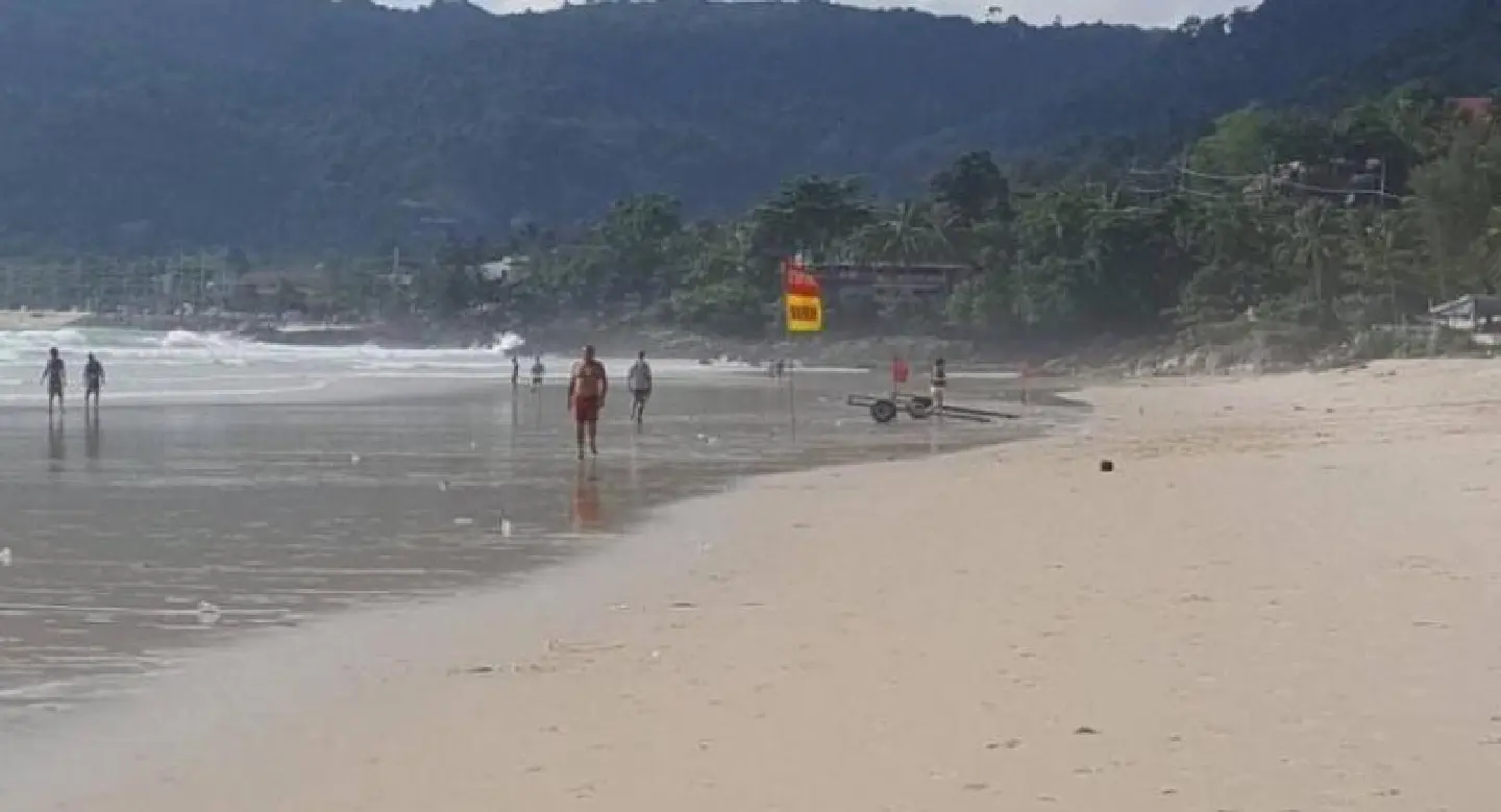 Huge amonunts of trash on Phuket beach 'normal' at this time of year, Mayor says Huge amonunts of trash on Phuket beach 'normal' at this time of year, Mayor says