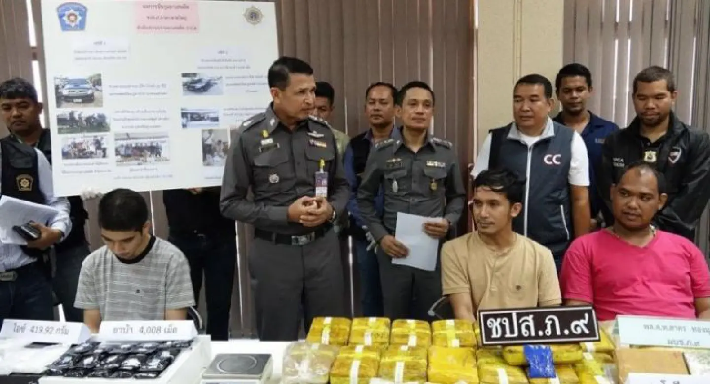 Drugs worth Bt120 million found hidden in tyres in Hat Yai Drugs worth Bt120 million found hidden in tyres in Hat Yai