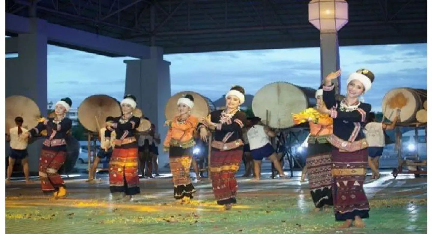 Understanding community tourism Understanding community tourism