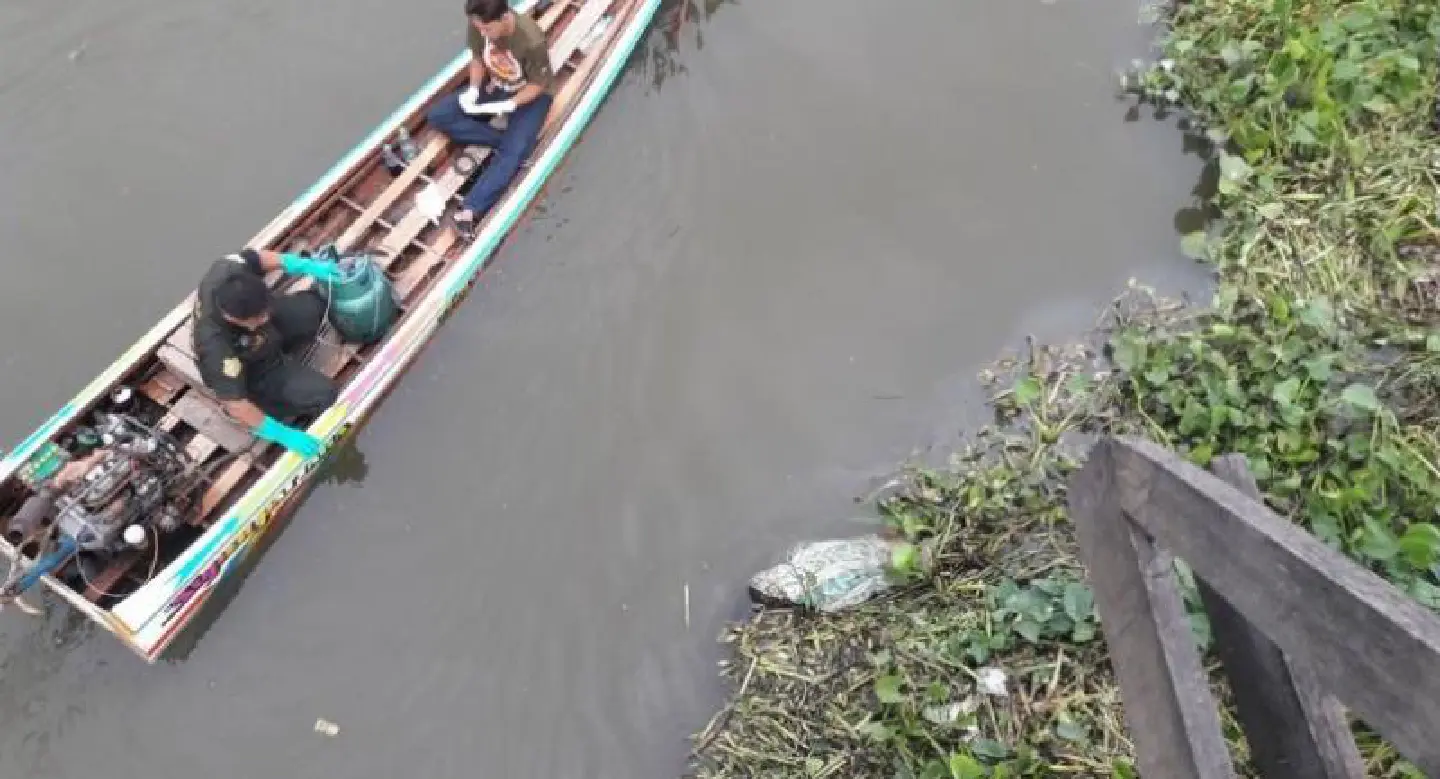 Dead girl found in canal aged between 11 and 13 and suffocated: police Dead girl found in canal aged between 11 and 13 and suffocated: police