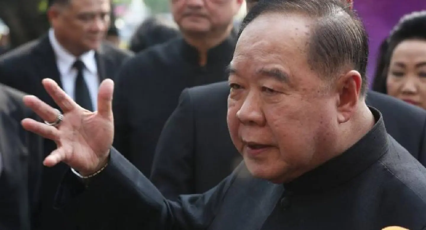 Prawit chides ex-MPs over hotel meeting Prawit chides ex-MPs over hotel meeting