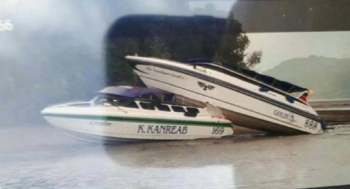 20-passenger speedboat collides with another at Phuket pier 20-passenger speedboat collides with another at Phuket pier