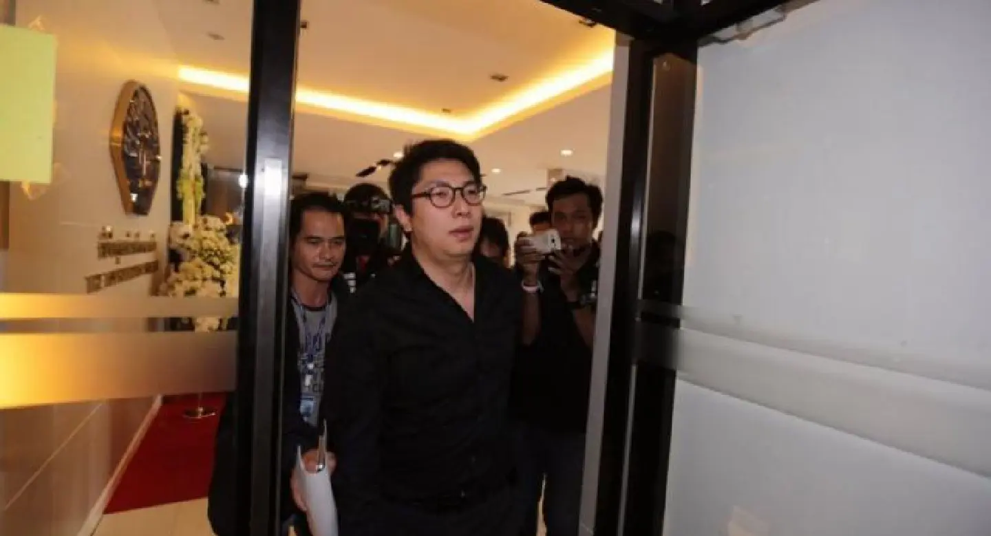 Car importer arrested after suing DSI over showroom raids Car importer arrested after suing DSI over showroom raids