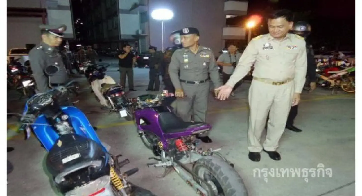 190 detained as Samut Sakhon cracks down on road racing 190 detained as Samut Sakhon cracks down on road racing