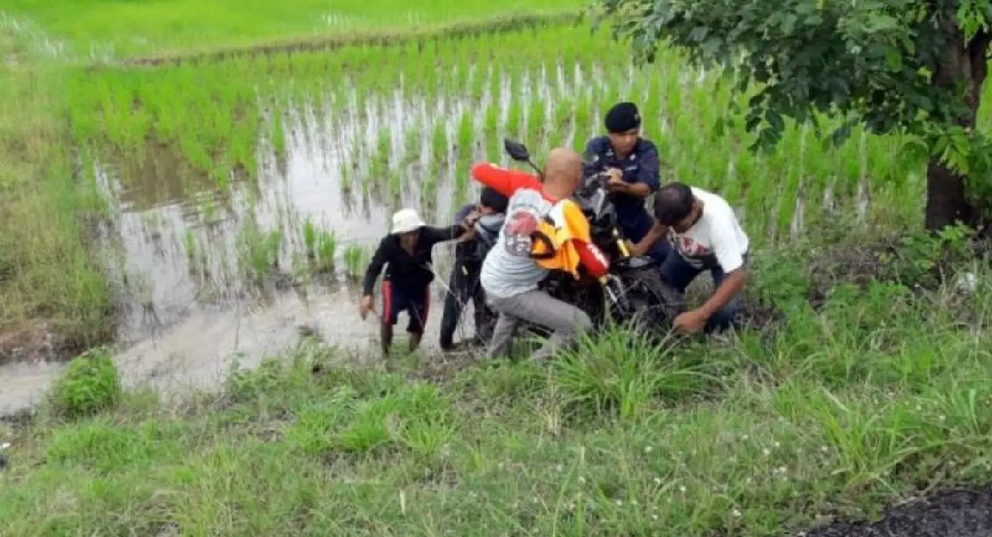 Girl, 11, killed in motorcycle crash in Mukdahan Girl, 11, killed in motorcycle crash in Mukdahan
