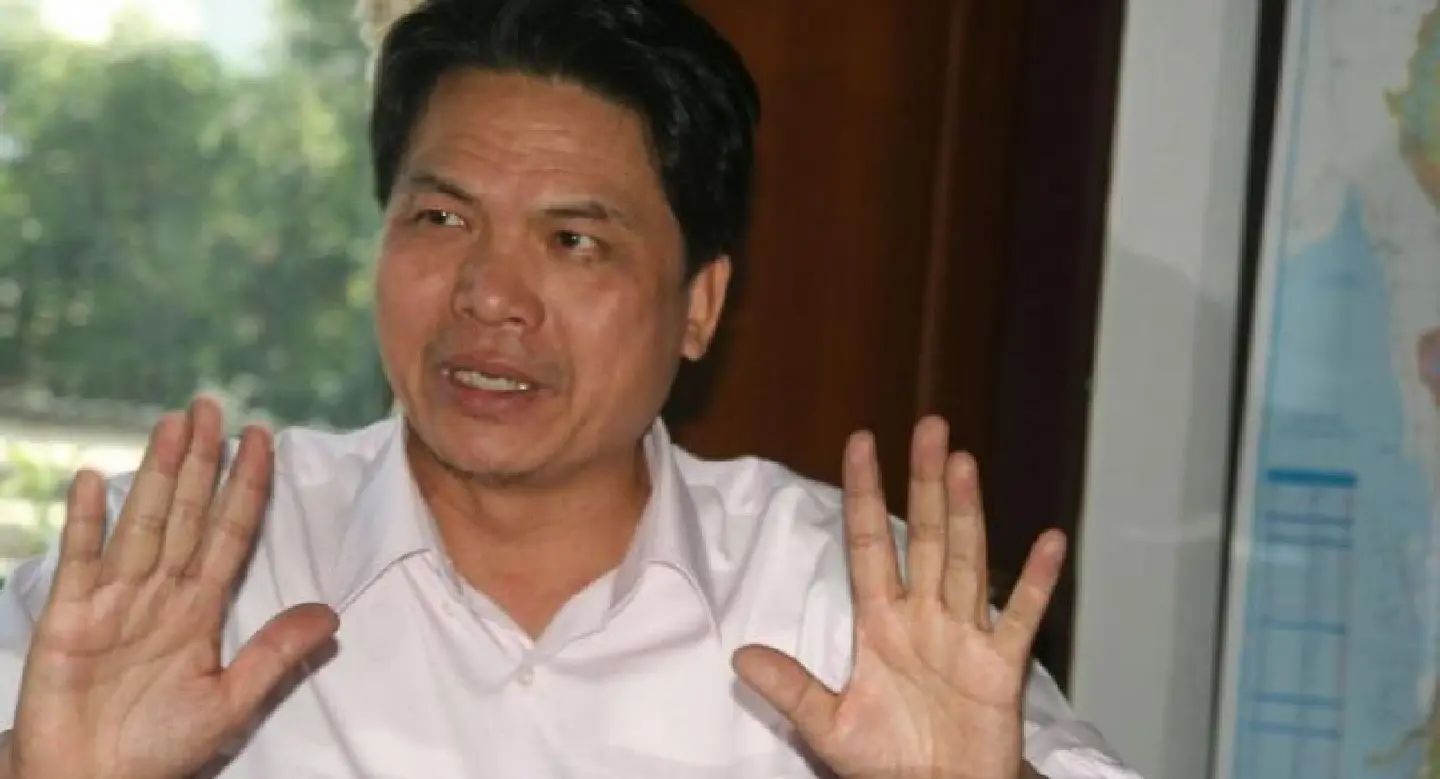 Arrest warrant out for Somkiart as PAD case drags on Arrest warrant out for Somkiart as PAD case drags on