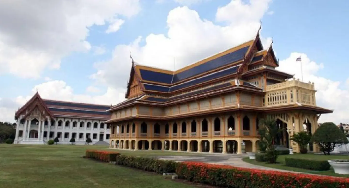 Vajiravudh College shuttered for seven days after flu outbreak